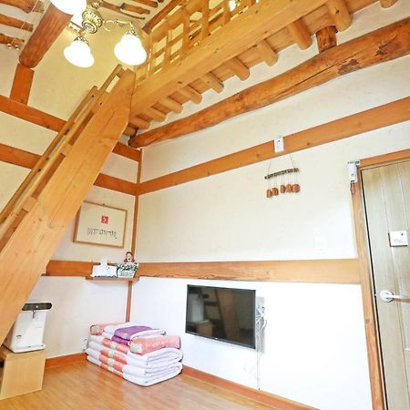 Jeonju Hanok House Exterior photo